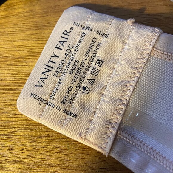 🩷🩷Vanity Fair Beauty Back® Underwire Smoothing Strapless Bra 74380 40C NWOT - Picture 4 of 6